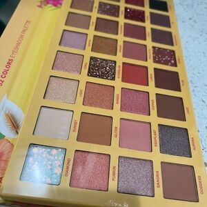 Anylady Blossom Dream Eyeshadow Palette